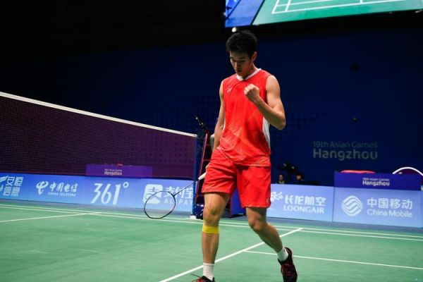 落在绿茵场 落在绿茵场